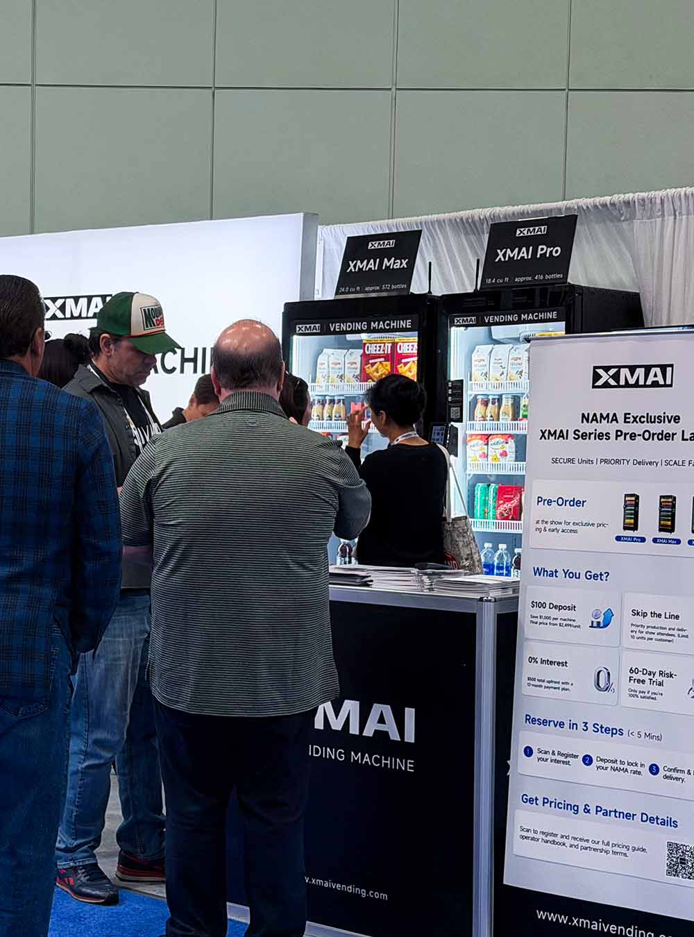 XMAI vending machine with AI computer vision technology