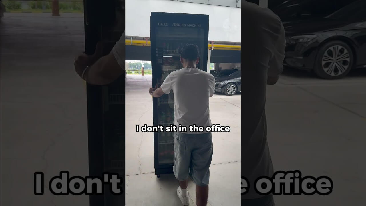 XMAI smart vending machine customer video